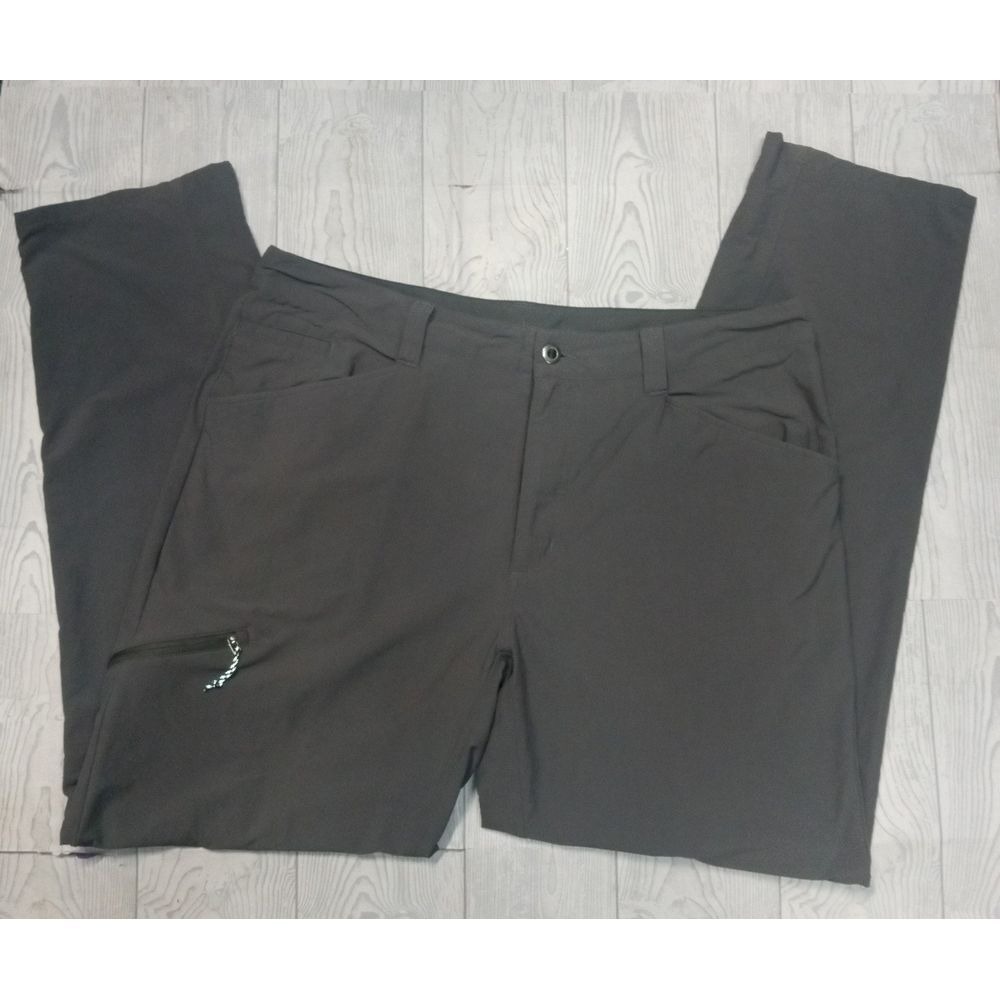Patagonia Men's Size 38 x 31 Grey Lightweight Hiking Everyday Straight Leg Pants